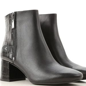 NEW Michael Kors Black ankle boots